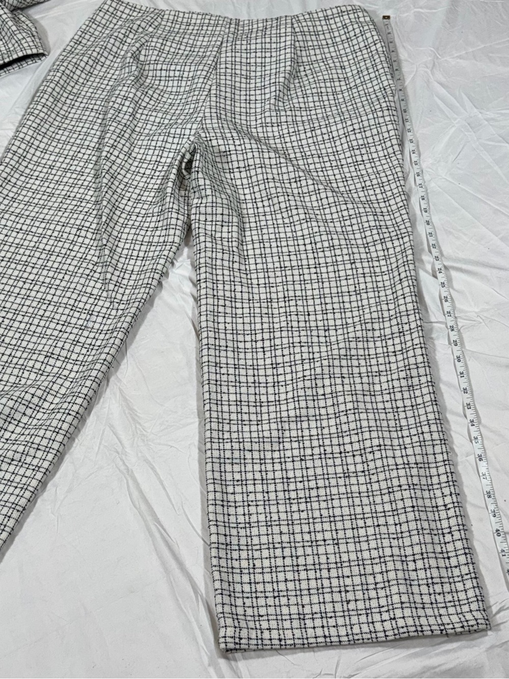 Fashion Nova Tara Tweed Pantsuit Set NWT 2X Cropped Jacket Wide Leg Pants O75 - Picture 13 of 14